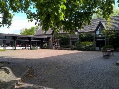 Foto:  Wasserburg Haus zum Haus