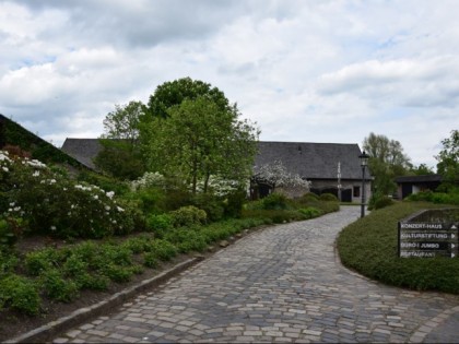 Foto:  Wasserburg Haus zum Haus